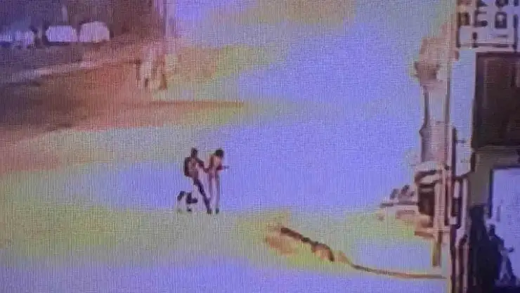 Gaziantep'te iş yerine kalaşnikoflu saldırı kamerada
