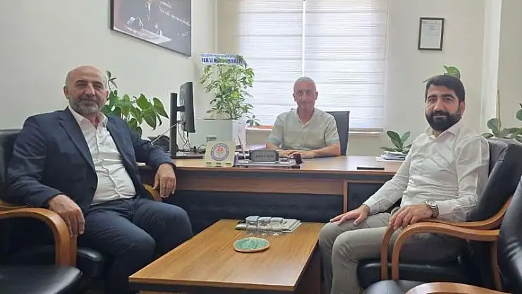 Eğitim Bir Sen Genel Başkan Yardımcısı Deniz'den Turhan'a Ziyaret