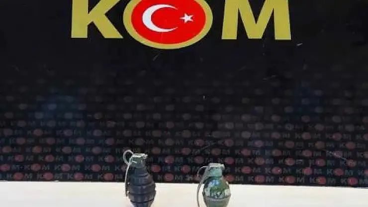 Şüphe üzerine durdurulan araçta 2 el bombası çıktı
