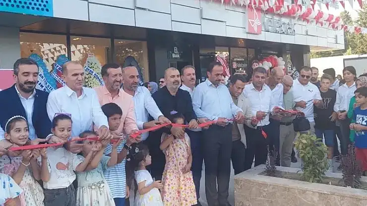 Adıyaman yeni mağazasına kavuştu: Kelebek Mobilya 233'üncü Mağazasını Adıyaman'da Açtı
