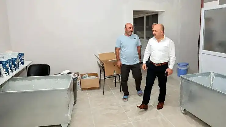 Vali Varol'dan Glutensiz un üretimi yapan firmaya ziyaret