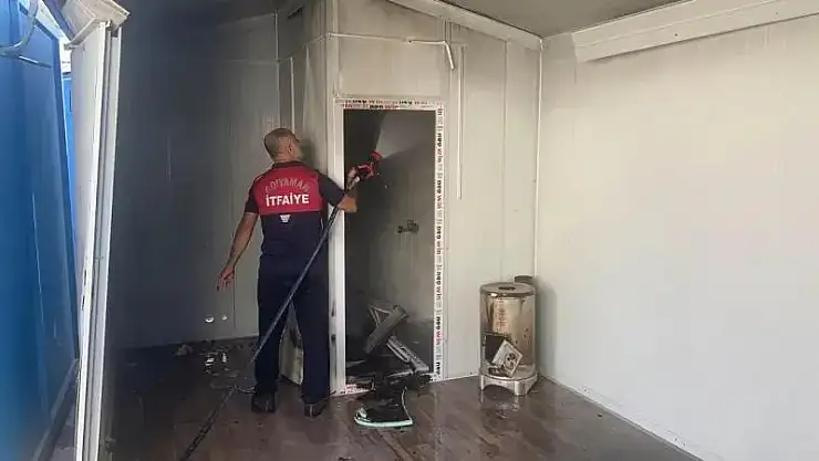 Adıyaman'da, konteynerde çıkan yangın korkuttu