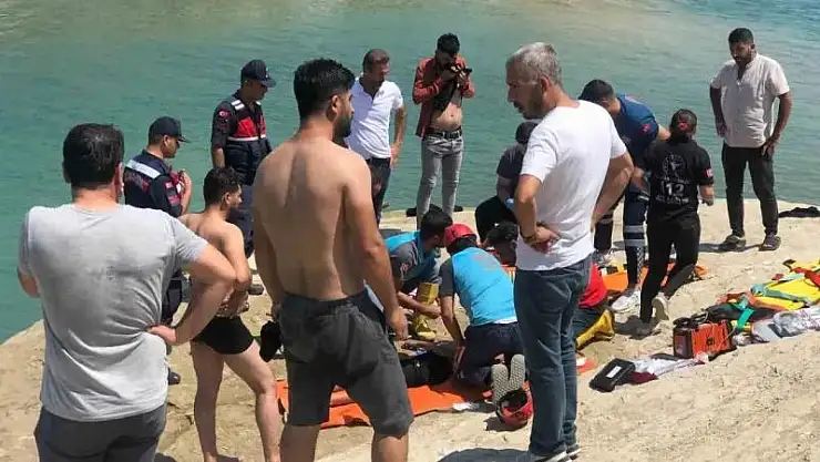 Suya giren iki kardeşten biri hayatını kaybetti, diğeri yaşam savaşı veriyor