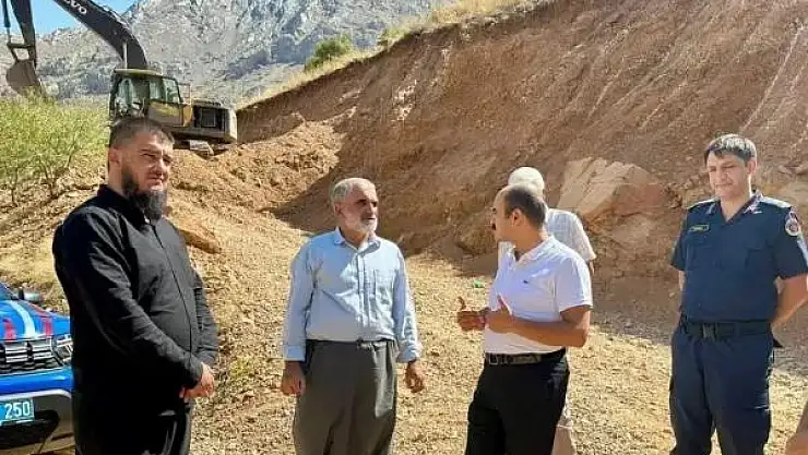 Kaymakam Altınöz, köy yollarını inceledi