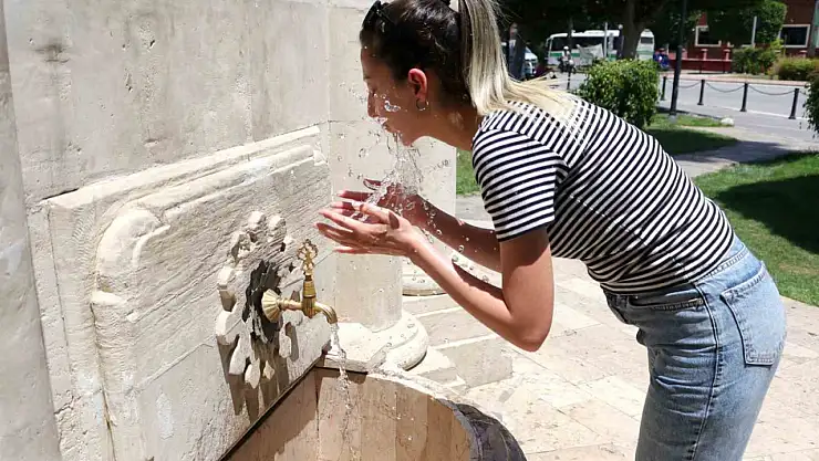Adana'da hissedilen sıcaklık 50 dereciyi buluyor