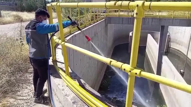Adıyaman Belediyesi larva mücadelesini yoğunlaştırdı