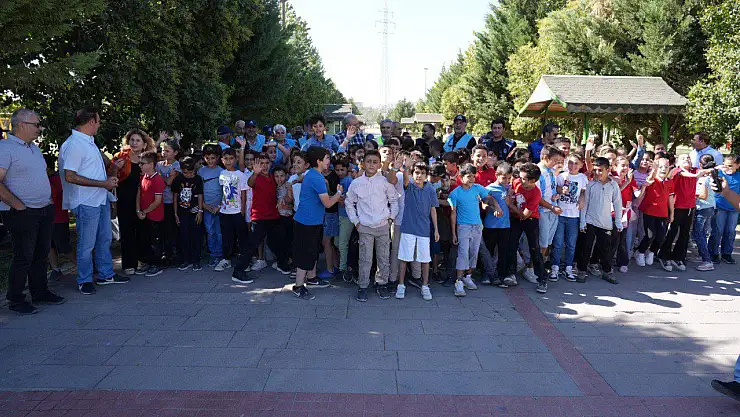 Adıyaman Belediyesi'nden Dünya Temizlik Günü Etkinliği