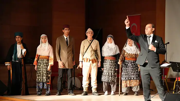 Adıyaman'da 10 Kasım Atatürk'ü anma programı düzenlendi