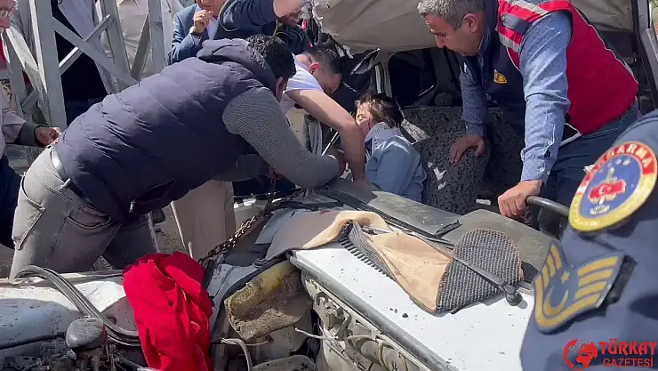 Adıyaman'da bayramlaşmaya giden aile kaza yaptı: 4 yaralı