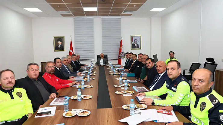 Adıyaman'da kış mevsimi trafik tedbirleri toplantısı gerçekleştirildi