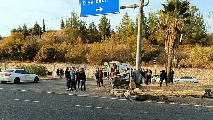 Adıyaman'da otomobiller çarpıştı: 7 yaralı