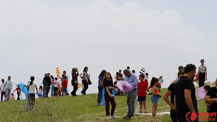 Adıyaman'da yüzlerce çocuk Ali Dağı Mesire Alanı'nda buluştu