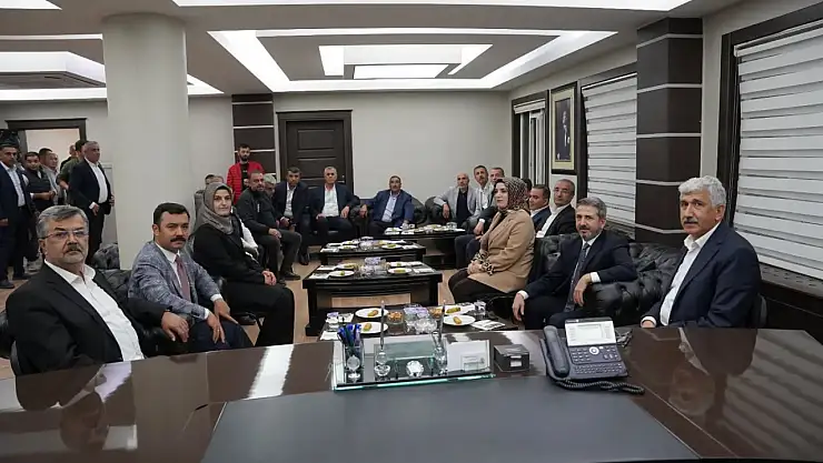 Bakan Yardımcısı Ahmet Aydın'dan Başkan Hallaç'a ziyaret