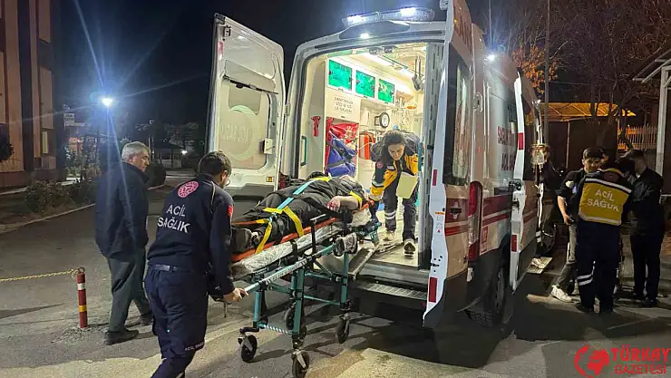 Baraj yolunda 2 motosiklet çarpıştı: 3 yaralı