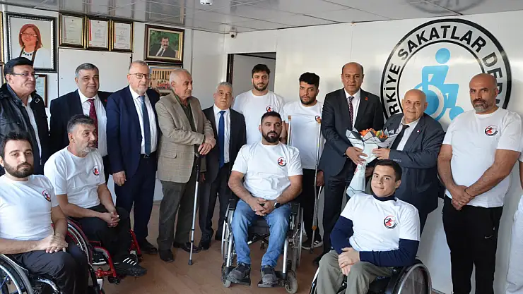 Başkan Acar: Engelli bireylerin hayatını kolaylaştıracak her adımın takipçisi olacağız