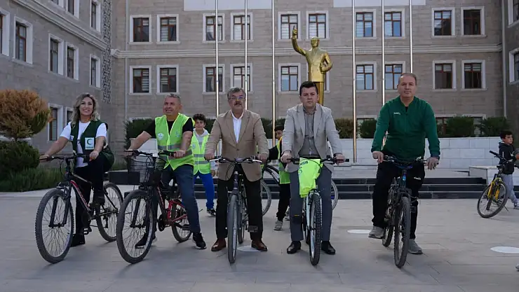 Başkan Çadır: Cumhuriyetimizin 102. yılında sağlıklı nesiller için pedal çeviriyoruz