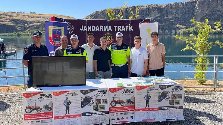 Besni'de Trafik ekipleri vatandaşları bilgilendirildi