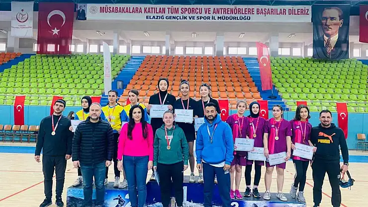 Besni OSB Koleji masa tenisinde Türkiye finallerine yükseldi