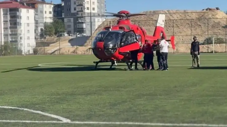 Beyin kanaması geçiren vatandaşın imdadına ambulans helikopter yetişti