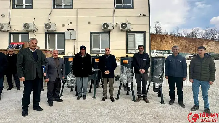Çelikhan'da çiftçilere makine ve ekipman desteği