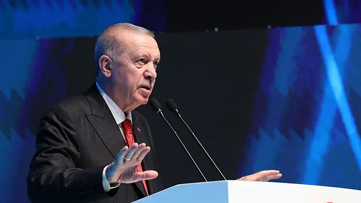 Cumhurbaşkanı Erdoğan teğmenlerin kılıçlı yeminine sert tepki gösterdi