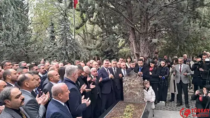 Devlet Bahçeli Türkeş'in anma törenine katılmadı