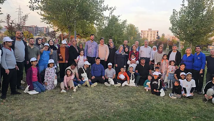 Down Sendromlu çocuklar ve aileleri piknikte buluştu