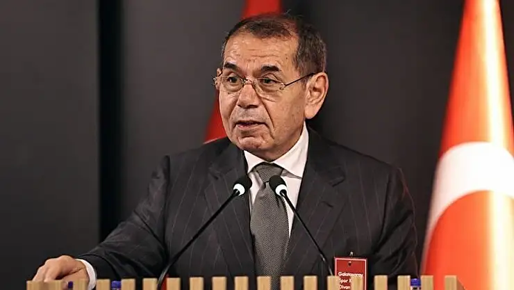 Dursun Özbek Galatasaray'da ilk ayrılığı açıkladı