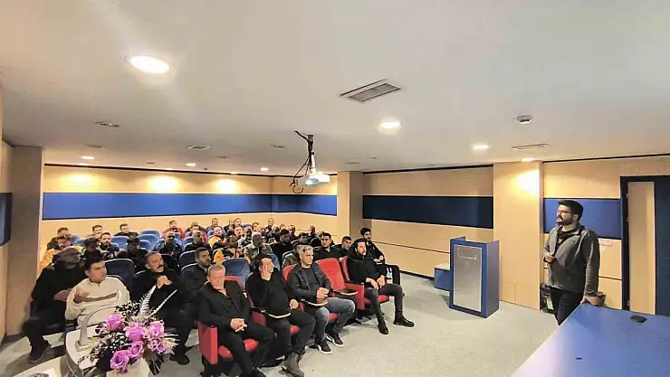 Elazığ'da ambulans şoförlerine eğitim