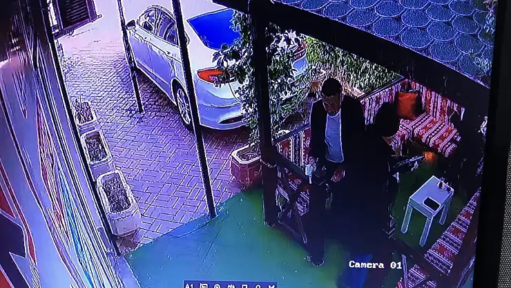 Elazığ'da gazeteci Koca'ya silahlı saldırı anı kameraya yansıdı