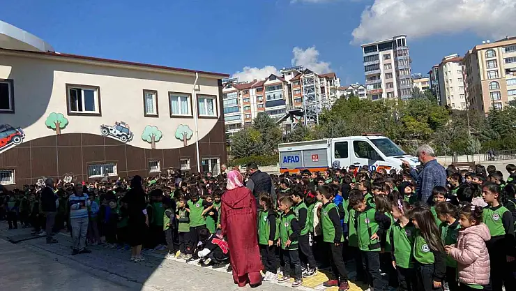Elazığ'da öğrencilere afet farkındalık eğitimi