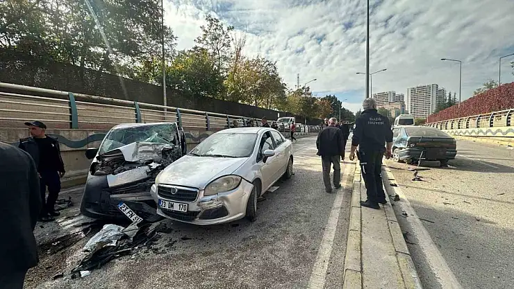 Elazığ'daki zincirleme trafik kazası: 1 ölü, 4 yaralı