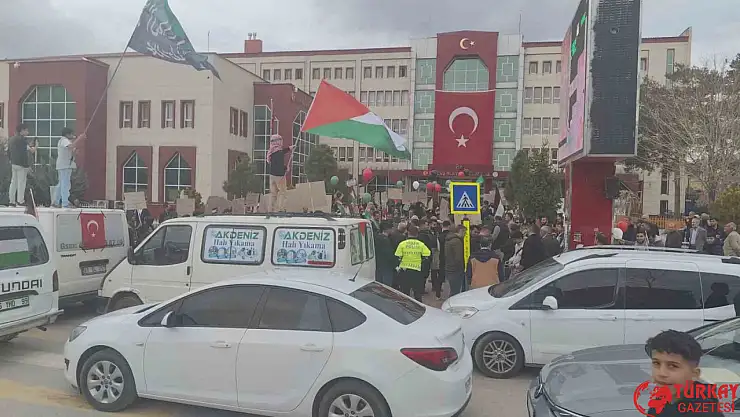 Erciş'te Filistin'e destek yürüyüşü