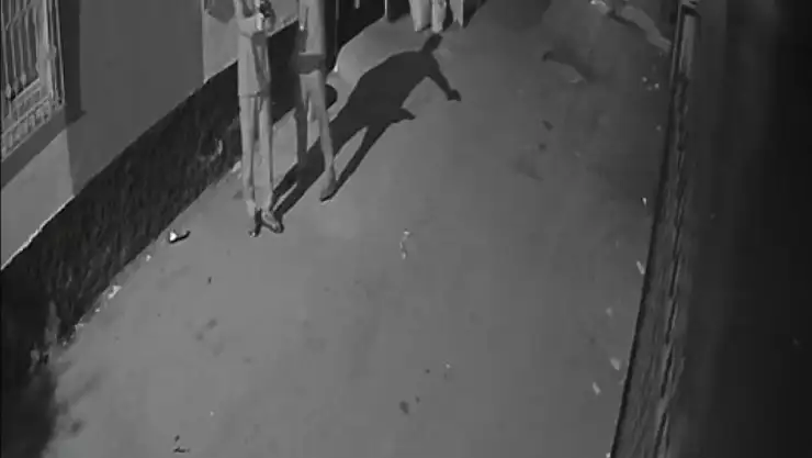 Ev kurşunlayan iki şüpheliden biri yakalandı