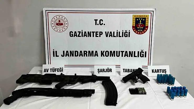 Gaziantep'te silah kaçakçılığı operasyonu: 28 adet tabanca ve tüfek ele geçirildi