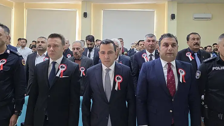 Gölbaşı'nda 24 Kasım Öğretmenler günü programı düzenlendi