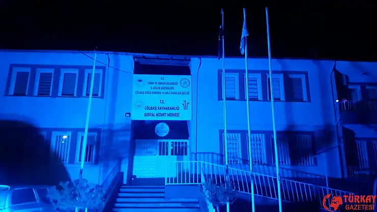 Gölbaşı'nda Sosyal Hizmetler ilçe binası Mavi'ye büründü