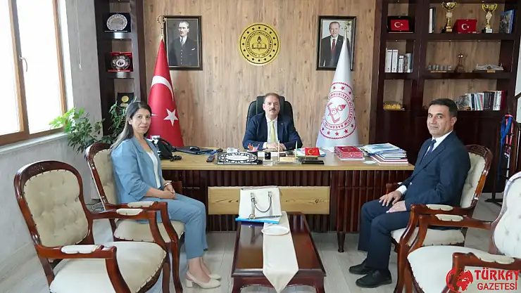 Gölbaşı Yunus Emre Anadolu lisesine Mavi Okul Etiketi