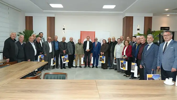 İl Müdürü Tosun, Emekli öğretmenlere bir araya geldi