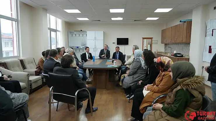 İl Müdürü Tosun, öğretmenlerle eğitim çalışmalarını değerlendirdi