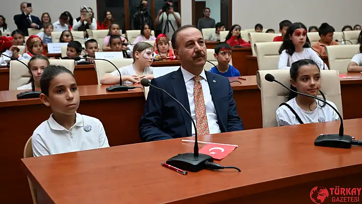 Isparta'da Çocuk Meclisinin ilk oturumu gerçekleştirildi