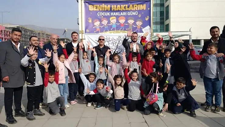 Kahramanmaraşlı minikler, 'Dünya Çocuk Hakları Günü'nü kutladı