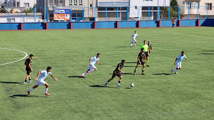Kahta 02 Spor Adana Demirspor'u yenerek Ziraat Türkiye Kupasında bir üst tura çıktı
