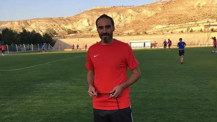 Kahta 02 Spor takımın başına Sadettin Özer'i getirdi