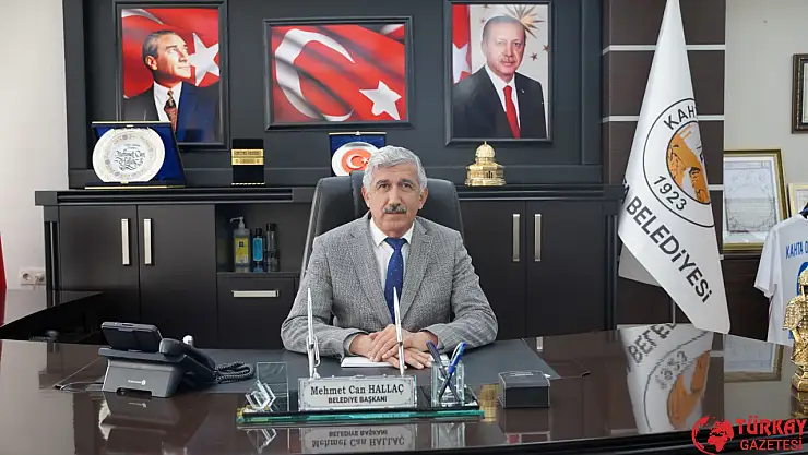 Kahta Belediye Başkanı Mehmet Can Hallaç'tan Berat Kandili Mesajı