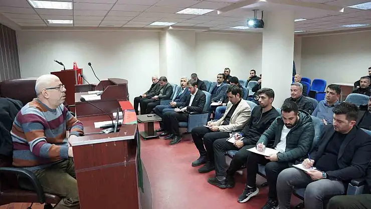 Adıyaman Kahta Belediyesi personeline ihale kanunu konulu eğitim