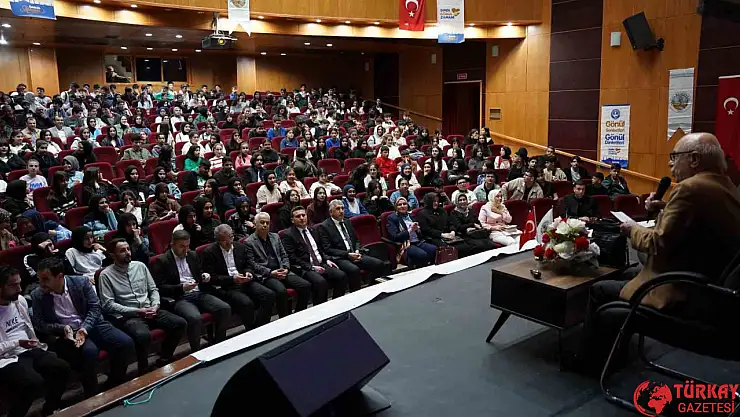 Kahta'da düzenlenen gönül sohbetleri ilgi görüyor