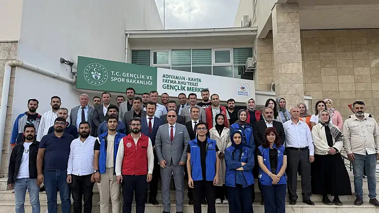 Kahta'da gençlik liderleri değerlendirme ve planlama toplantısı yapıldı
