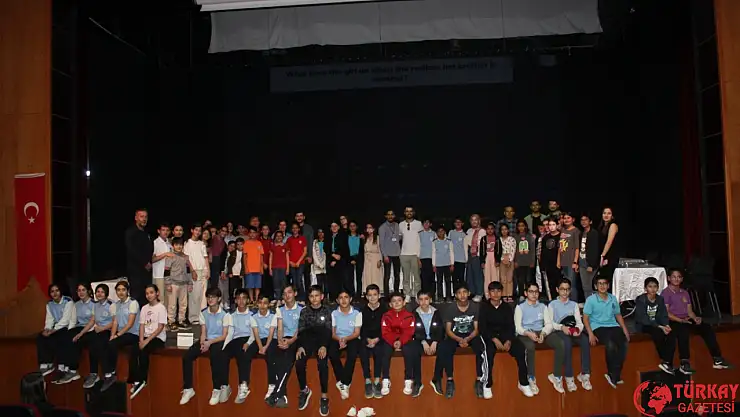 Kahta'da İngilizce Dil Festivali coşkuyla gerçekleştirildi