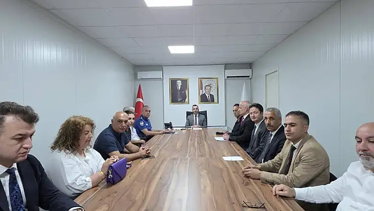 Kaymakam Algın kurum müdürlerinden brifing aldı